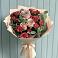 Букет цветов из: Гвоздики и Розы в Светлом