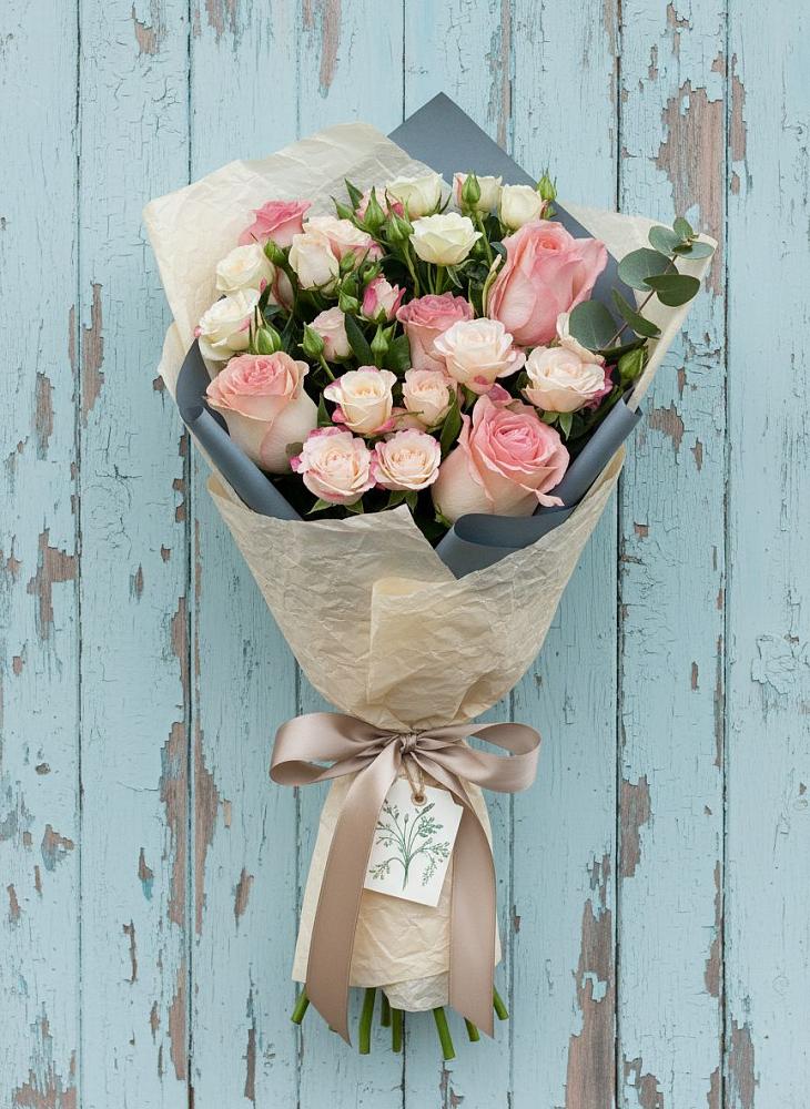 Букет цветов из: Розы в Светлом