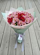 Букет цветов из:  Альстромерии в Светлом