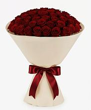 Букет 101 Бордовая роза Блэк Бакарра #REPLACE_PRED# Светлом