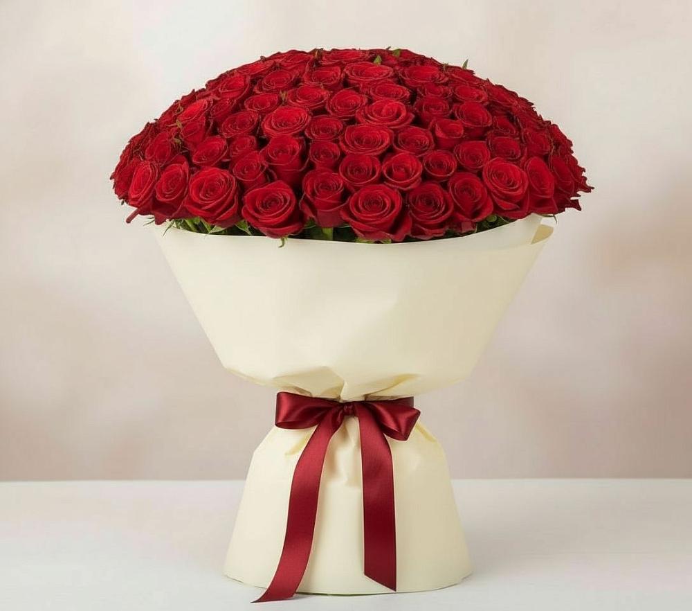Букет 101 Красная роза Милано в Светлом
