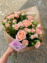 Букет цветов из:  Розы #REPLACE_PRED# Светлом