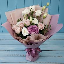 Букет цветов из:  Розы и Лизиантусы в Светлом