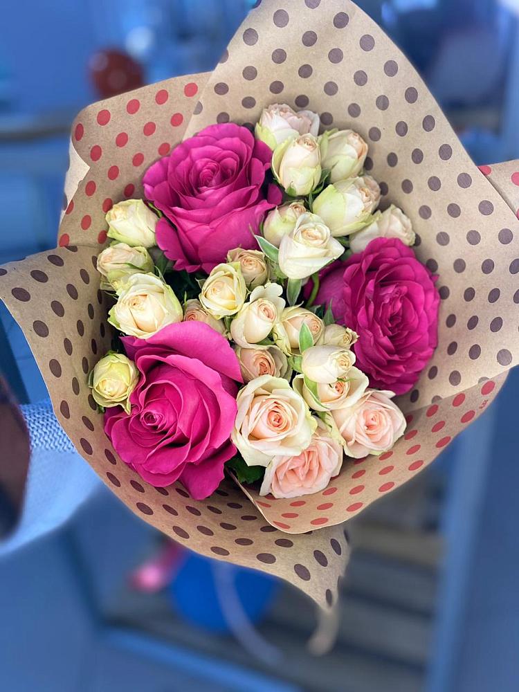 Букет цветов из: Розы в Светлом