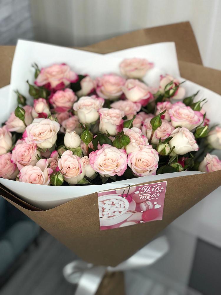 Букет цветов из: Розы в Светлом