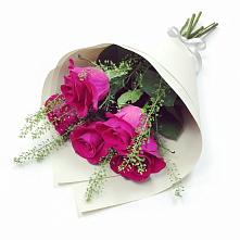 Букет цветов из:  Розы в Светлом