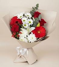 Букет цветов из:  Розы, Хризантемы, Герберы и Лилии в Светлом