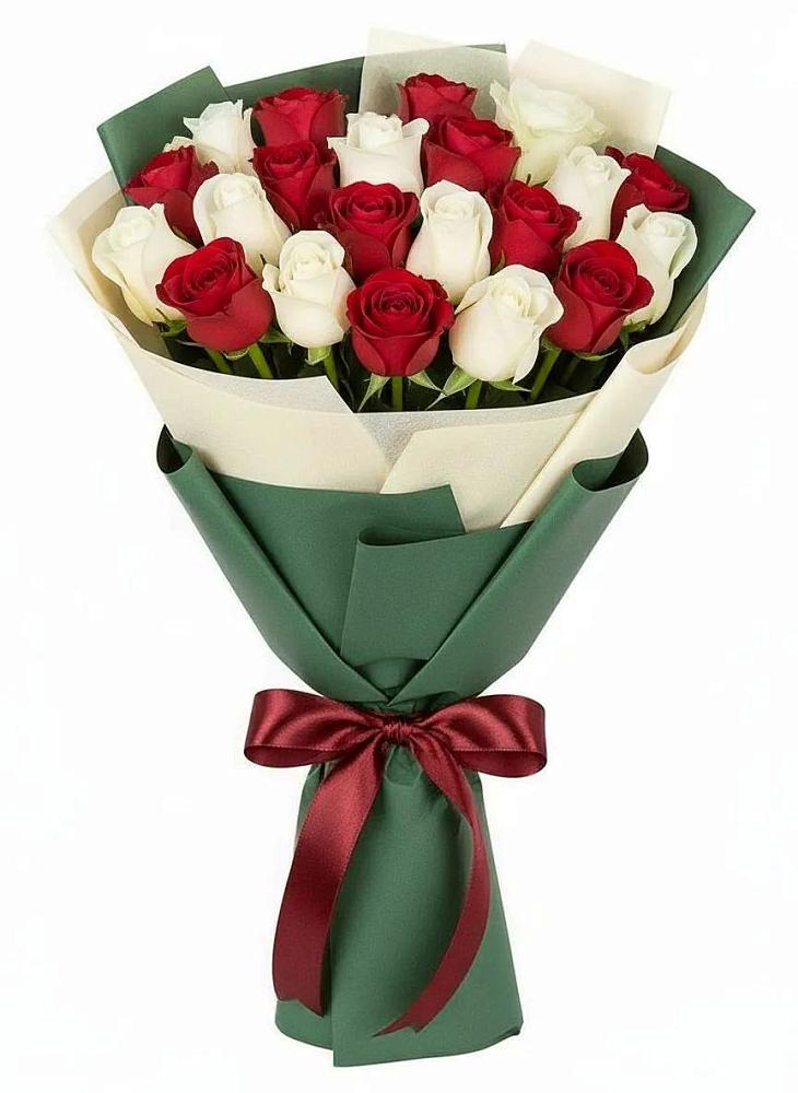 Букет Микс из красных и белых роз в Светлом