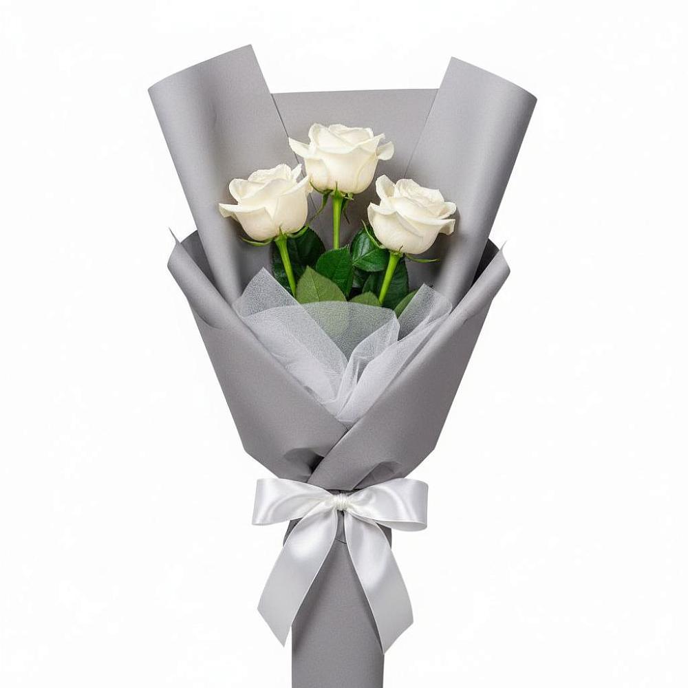 Букет 3 белые розы в Светлом
