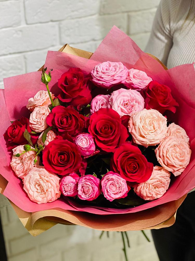 Букет цветов из: Розы в Светлом