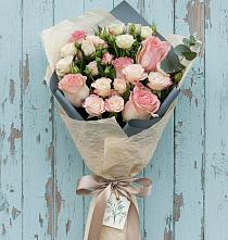 Букет цветов из:  Розы в Светлом