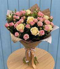 Букет цветов из:  Розы в Светлом