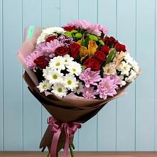 Букет цветов из:  Розы, Хризантемы и Альстромерии в Светлом