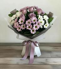 Букет цветов из:  Хризантемы и Розы в Светлом