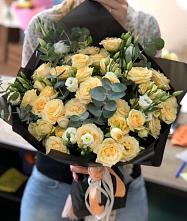 Букет цветов из:  Розы и Лизиантусы #REPLACE_PRED# Светлом
