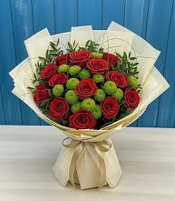 Букет цветов из:  Розы и Хризантемы в Светлом