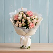 Букет цветов из:  Розы в Светлом