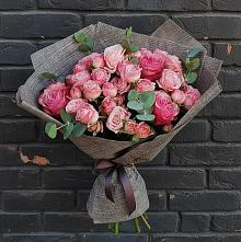 Букет цветов из:  Розы в Светлом
